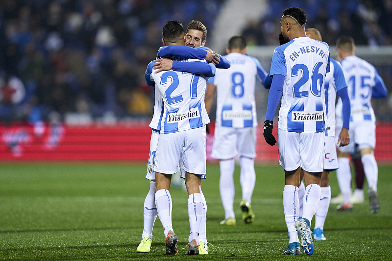 爱游戏入口-风云突变！埃因霍温关键时刻状态回暖，NBA常规赛版图或变，信心回归，赛程密集仍需轮换